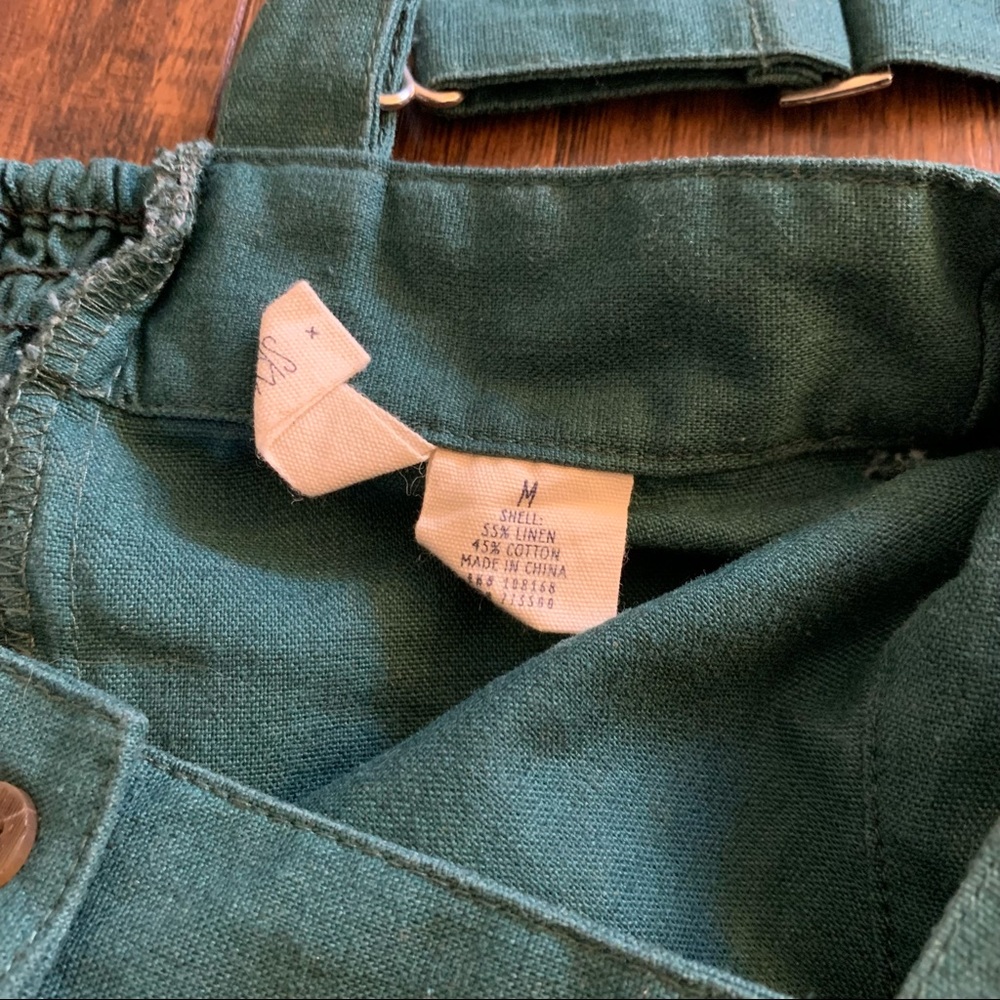 Front Button Crop Tank - Picture 2 of 2